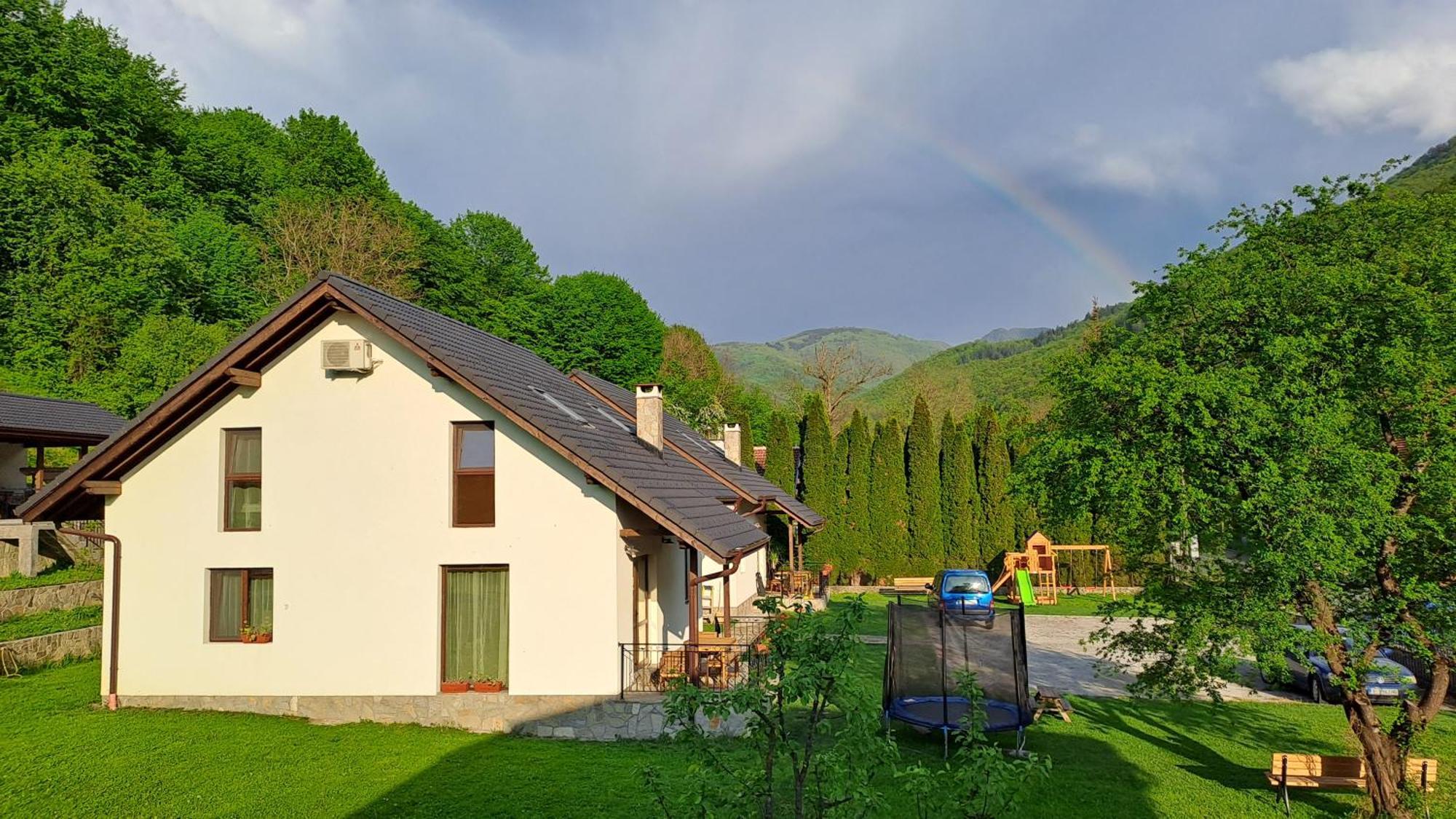 Тиловите Къщи Ribarița Exterior foto